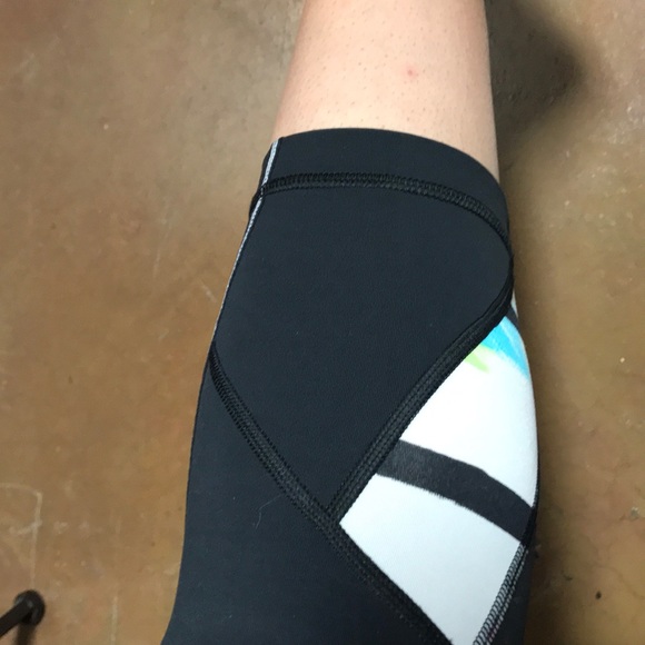 Lululemon pace rival crops - Picture 4 of 8